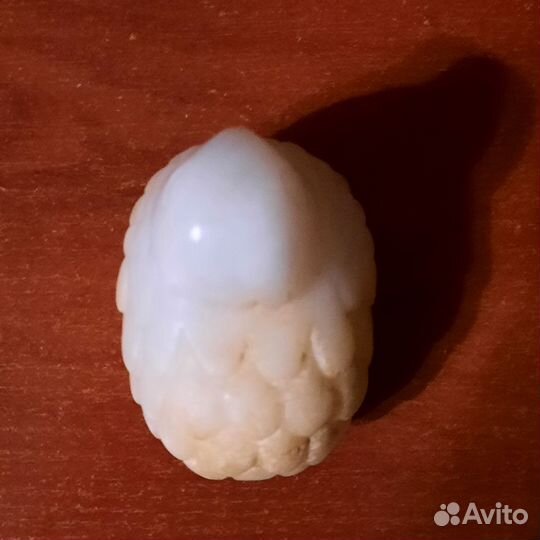 Утка-мандаринка,белый нефрит