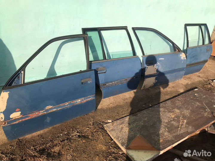 Двери Опель омега а универсал