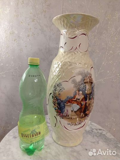 Ваза большая, Мадонна/ пастушка, влюбленная пара