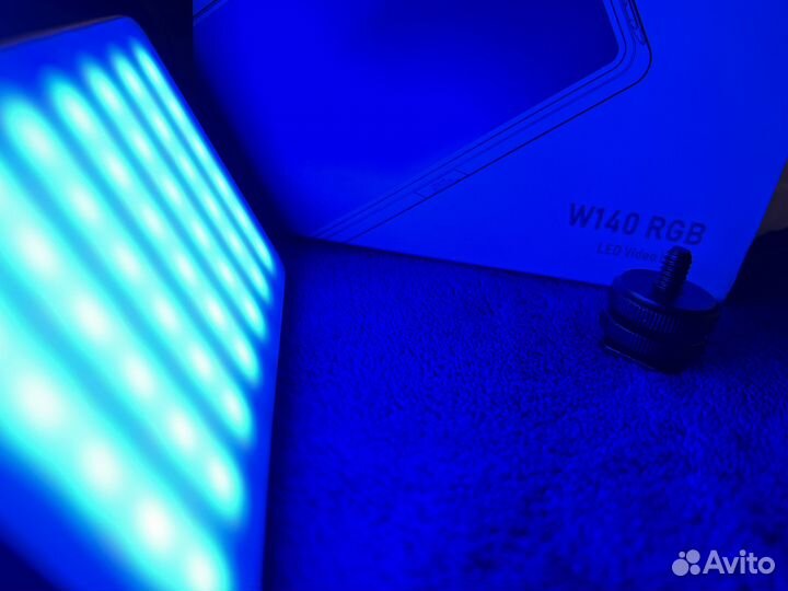 Видео свет W140 RGB студийный