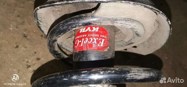 Стойка передняя в сборе Chevrolet Cruze 1.8