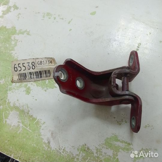 Петля двери верхняя Hyundai i30