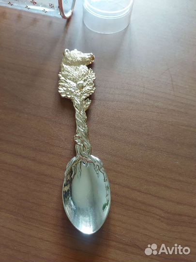 Сувенирные ложка