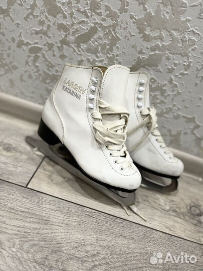 Коньки фигурные 37 размер