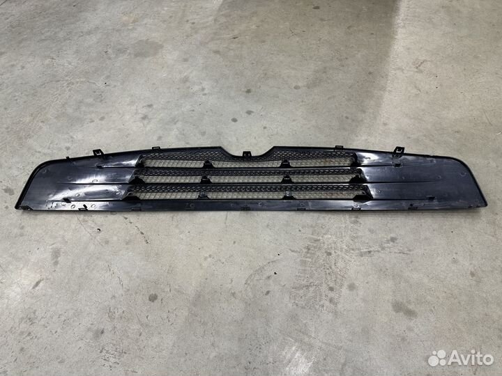 Накладка капота Renault Premium