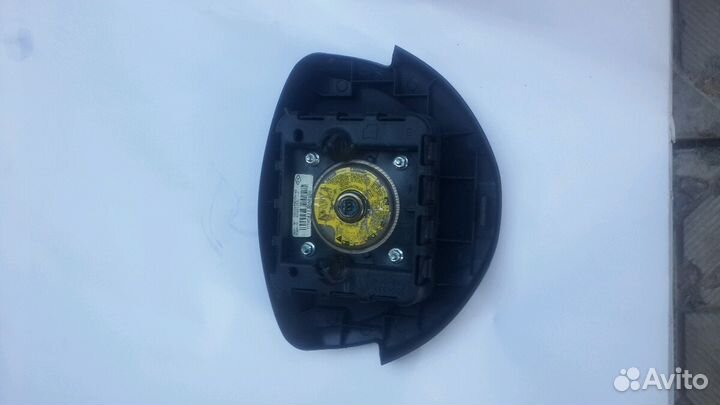 Renault Logan подушка в руль airbag