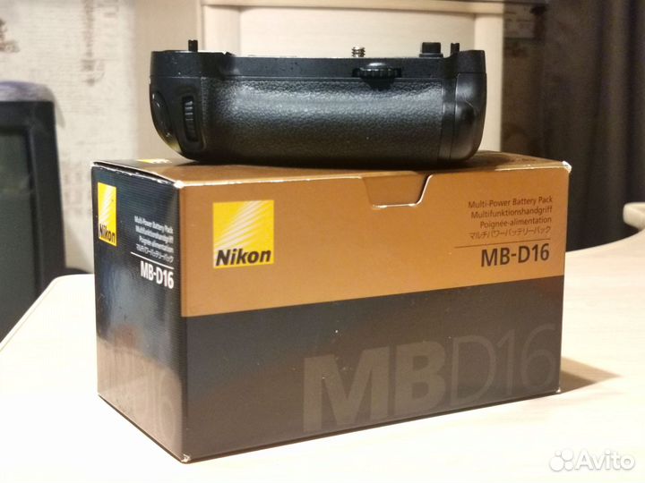 Батарейный блок nikon