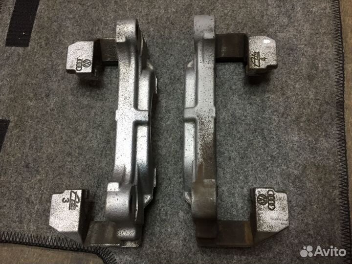 Скоба оригинал переднего суппорта VAG 312 mm