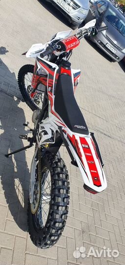 Кроссовый мотоцикл BSE Z4 250e 21/18