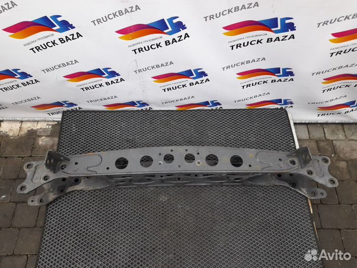 Траверса рамы поперечная передняя