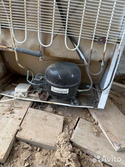 Холодильник б/у рабочий