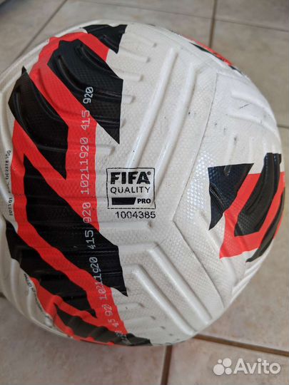 Футбольный мяч профессиональный nike elite club