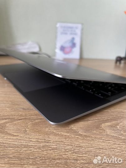 Apple MacBook air 13 2020 m1 8gb 256 RU/A