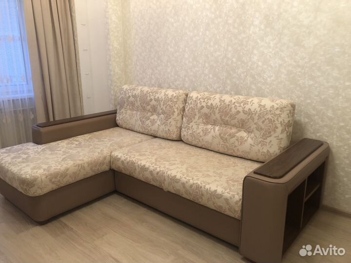 Диван