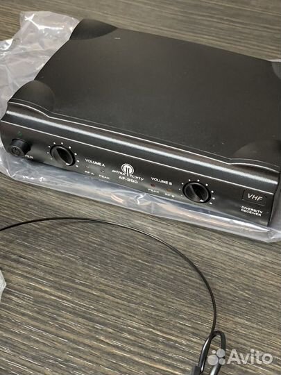 Arthur forty AF-200B радиосистема