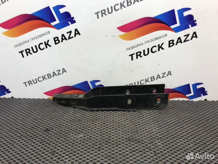 Кронштейн кабины передний правый