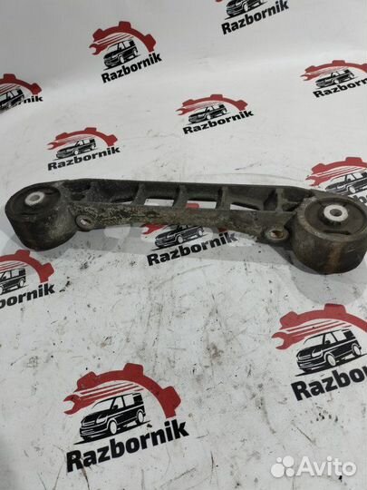 Кронштейн редуктора Mercedes Vito W639 2.1D 2007