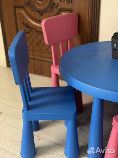 Детский стол и стулья IKEA