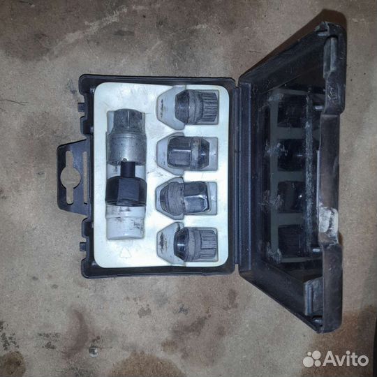 Гайки секретки