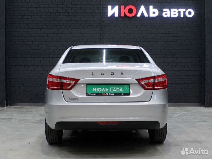 LADA Vesta 1.6 МТ, 2018, 28 300 км