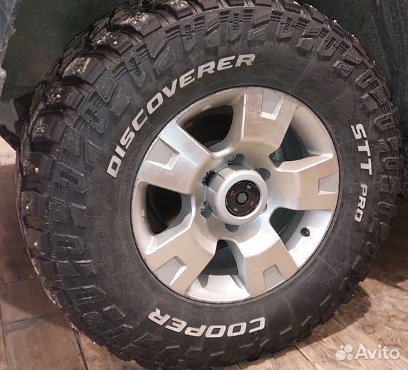 Cooper Discoverer STT Pro 295/70 R17