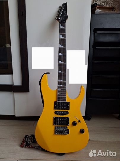 Электрогитара 