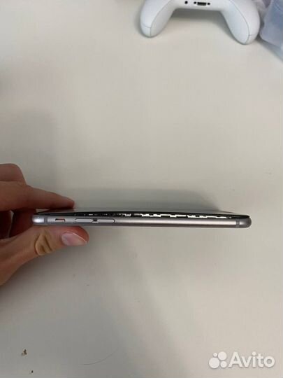 Телефон iPhone 6s