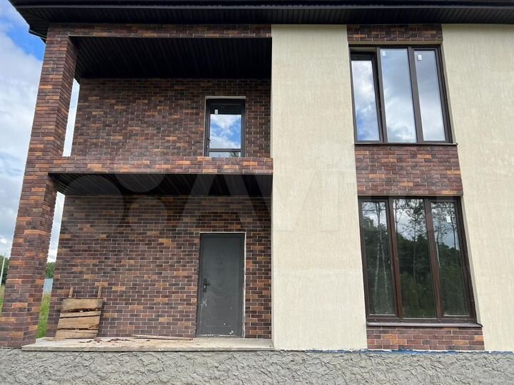 Дом 170 м² на участке 8 сот.