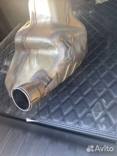 Глушитель с Ducati diavel 1260s