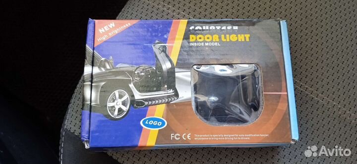 Подсветка дверей с логотипом