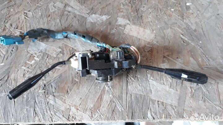 Подрулевой переключатель Toyota Crown ms110