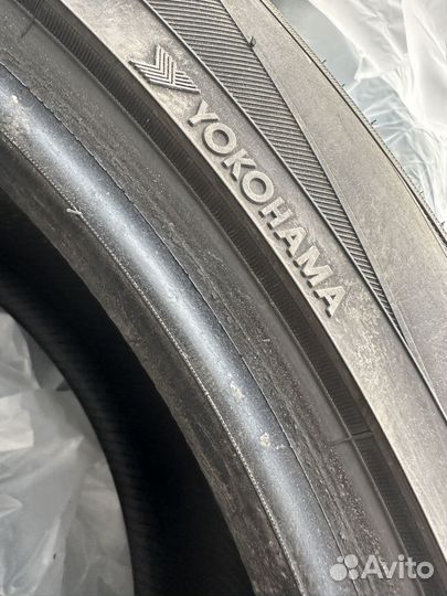 Yokohama Parada Spec-X PA02 245/45 R20