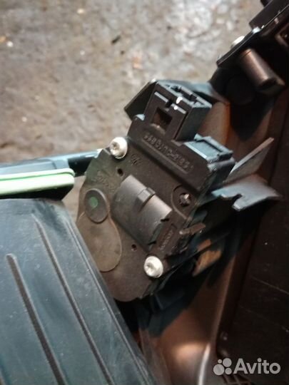 Моторчик заслонки отопителя печки BMW F20 F21