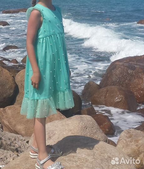 Нарядное платье для девочки на 122 р