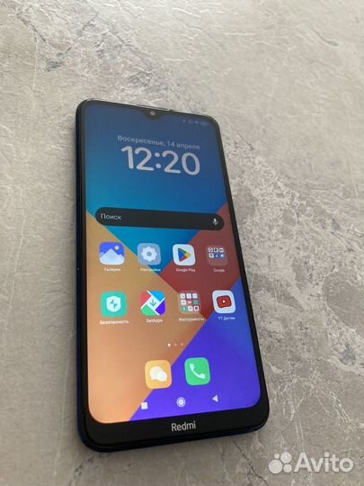 Xiaomi Redmi 8, 3/32 ГБ