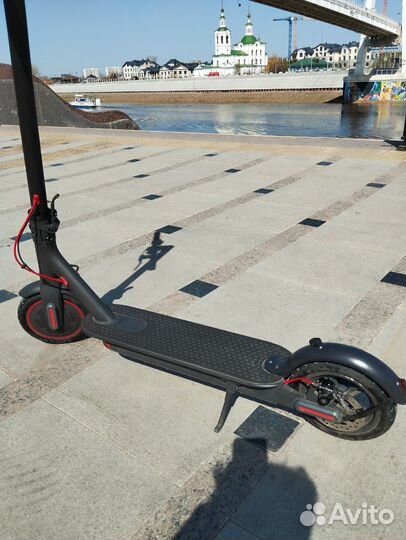 Самокат Xiaomi m365 pro