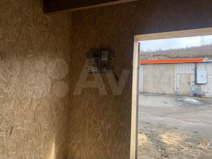 Гараж, > 30 м²