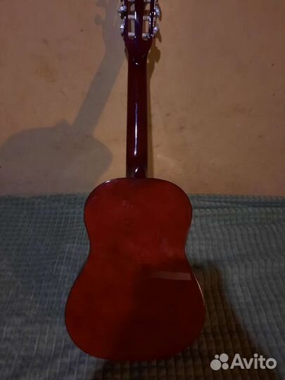 Гитара 6ти струнная лаковая с чехлом для начинаю