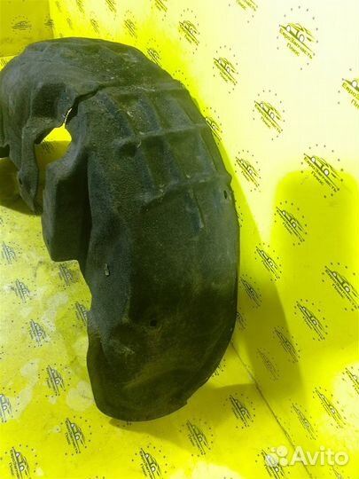 Подкрылок задний правый Audi A4 B8