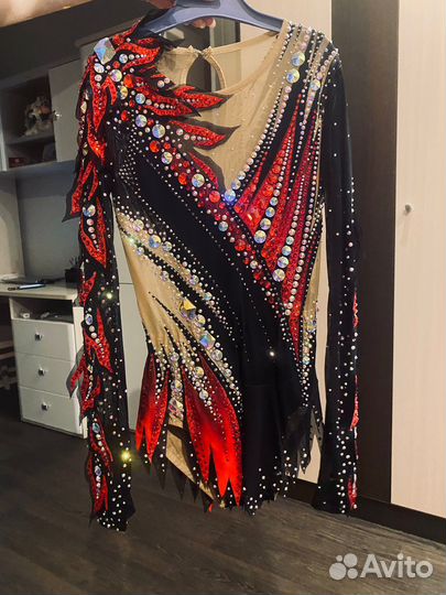 Купальник для художественной гимнастики