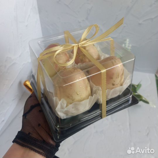 Пирожное в виде Пасхального яйца на основе пирожно