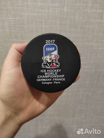 Коллекционные хоккейные шайбы: чм, нхл