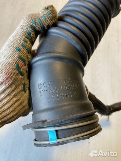 Патрубок воздушного фильтра Toyota Corolla 180