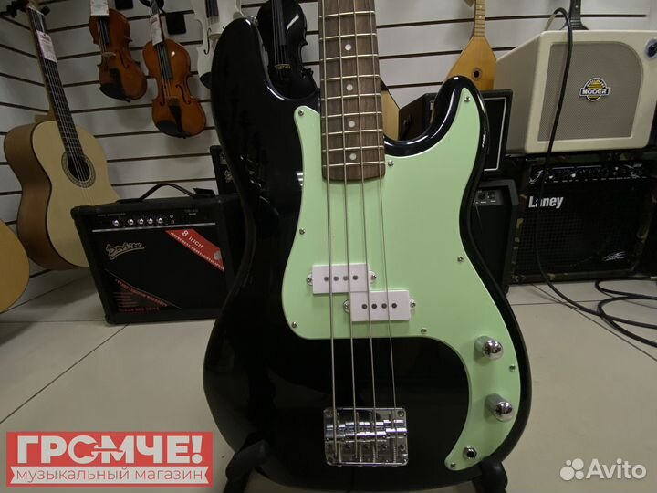 Бас гитара Homage б/у