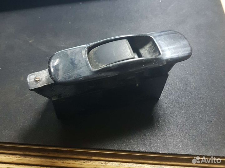 Кнопка стеклоподъемника lancer задняя левая