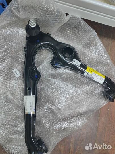 Рычаги Tahoe/Escalade 84114505 / 84114506