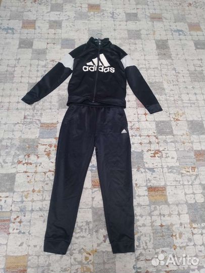 Спортивный костюм adidas для мальчика 152