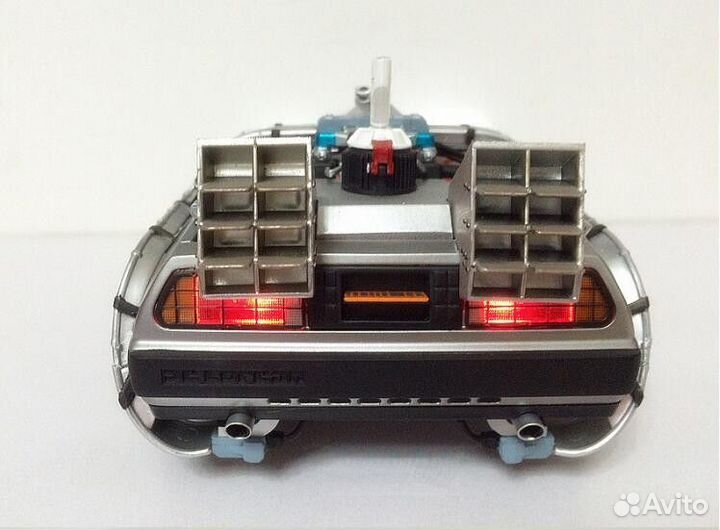 DeLorean DMC-12 