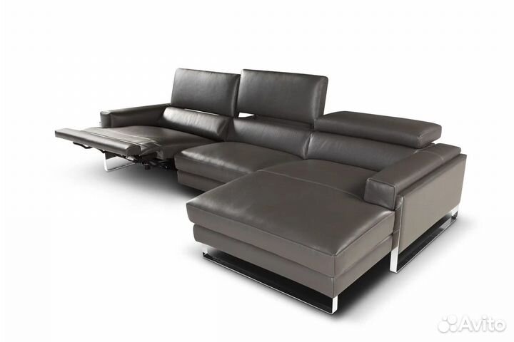 Кожаный итальянский диван с реклайнером Romeo 2
