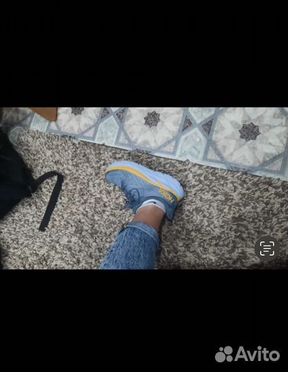 Кроссовки hoka